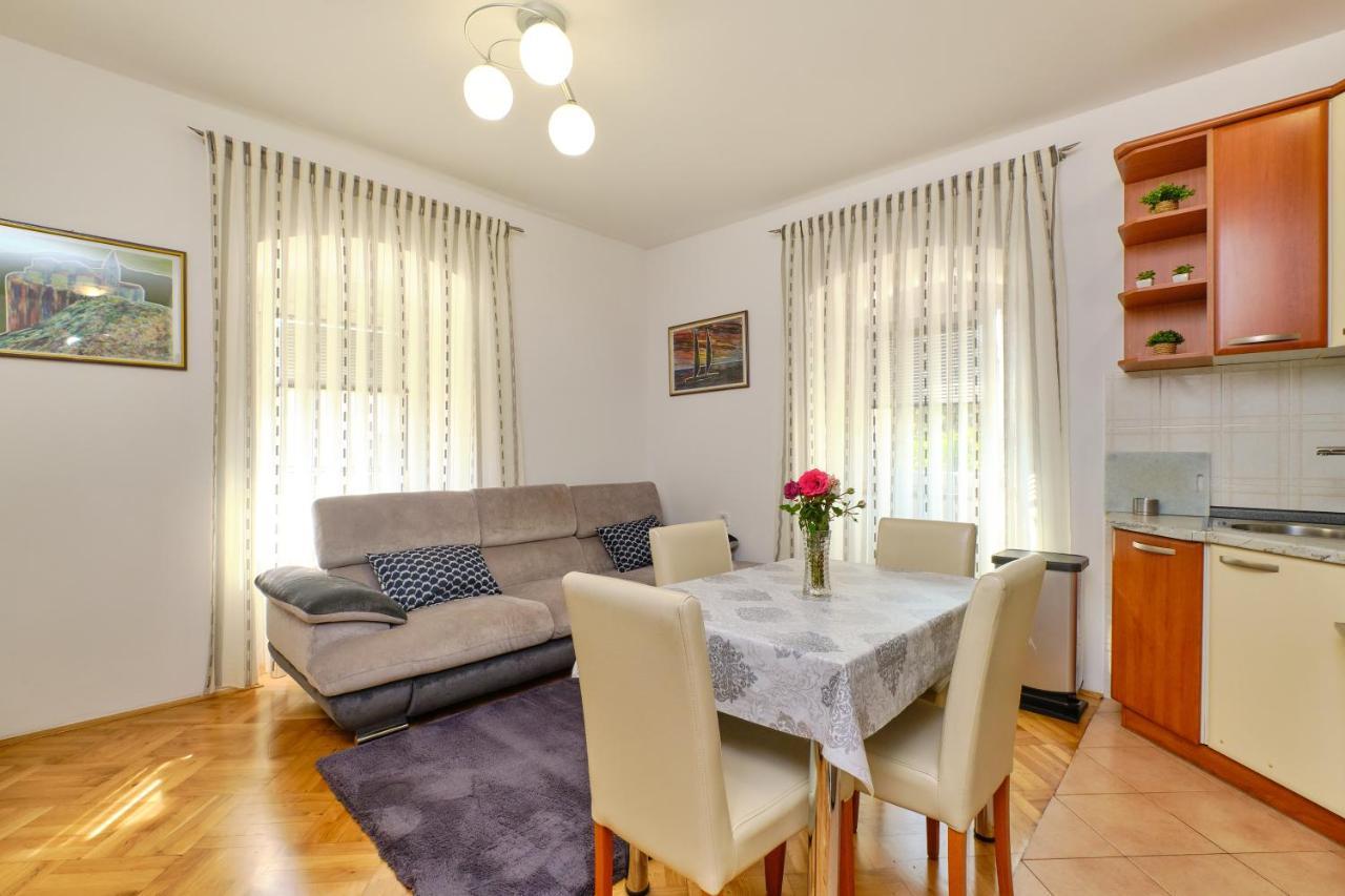 Apartamento Snjezana Mali Lošinj Exterior foto