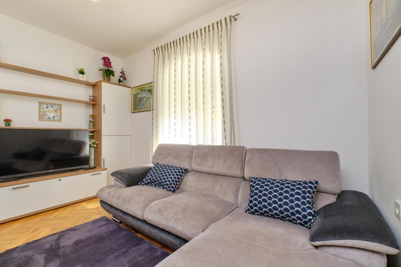 Apartamento Snjezana Mali Lošinj Exterior foto
