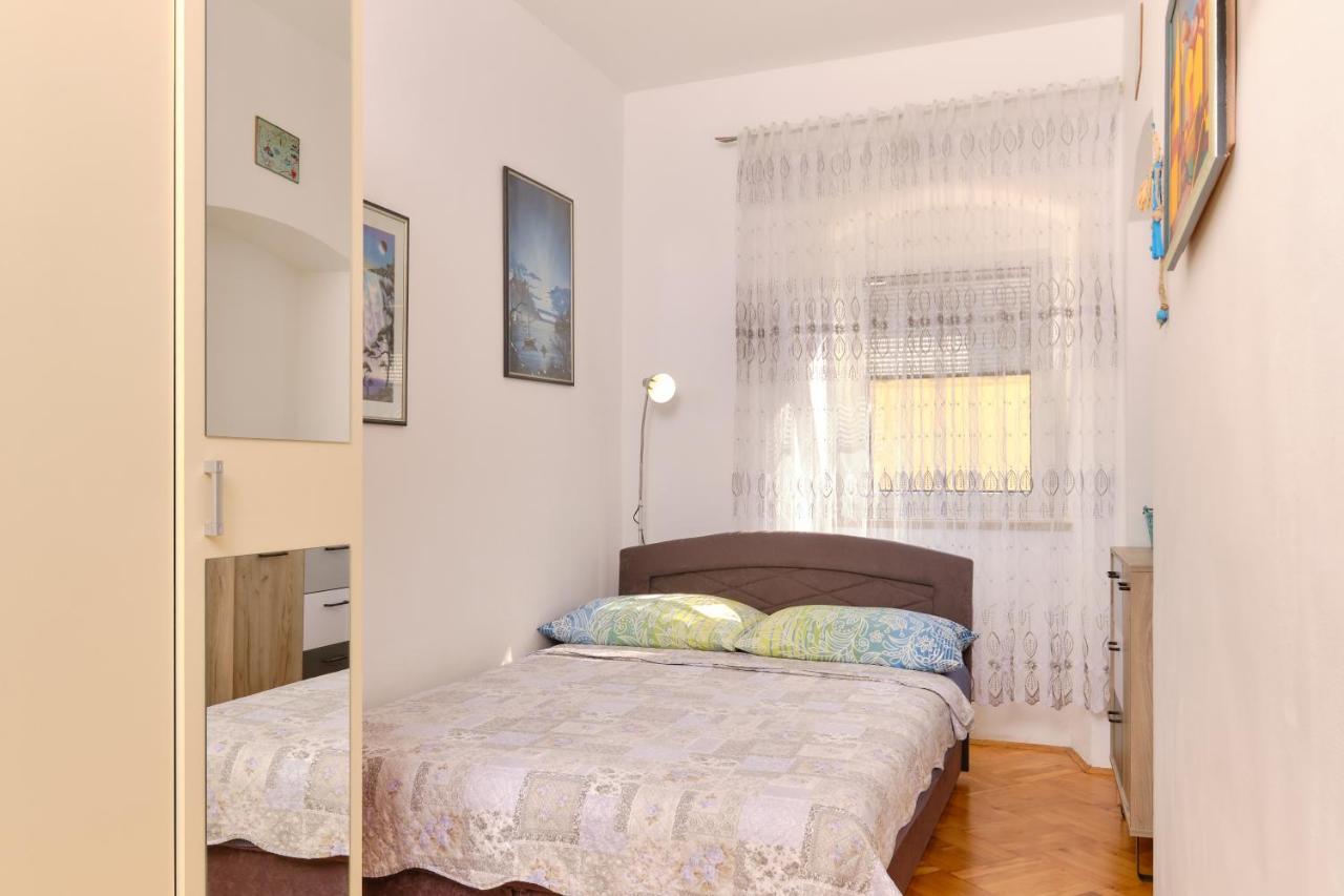 Apartamento Snjezana Mali Lošinj Exterior foto