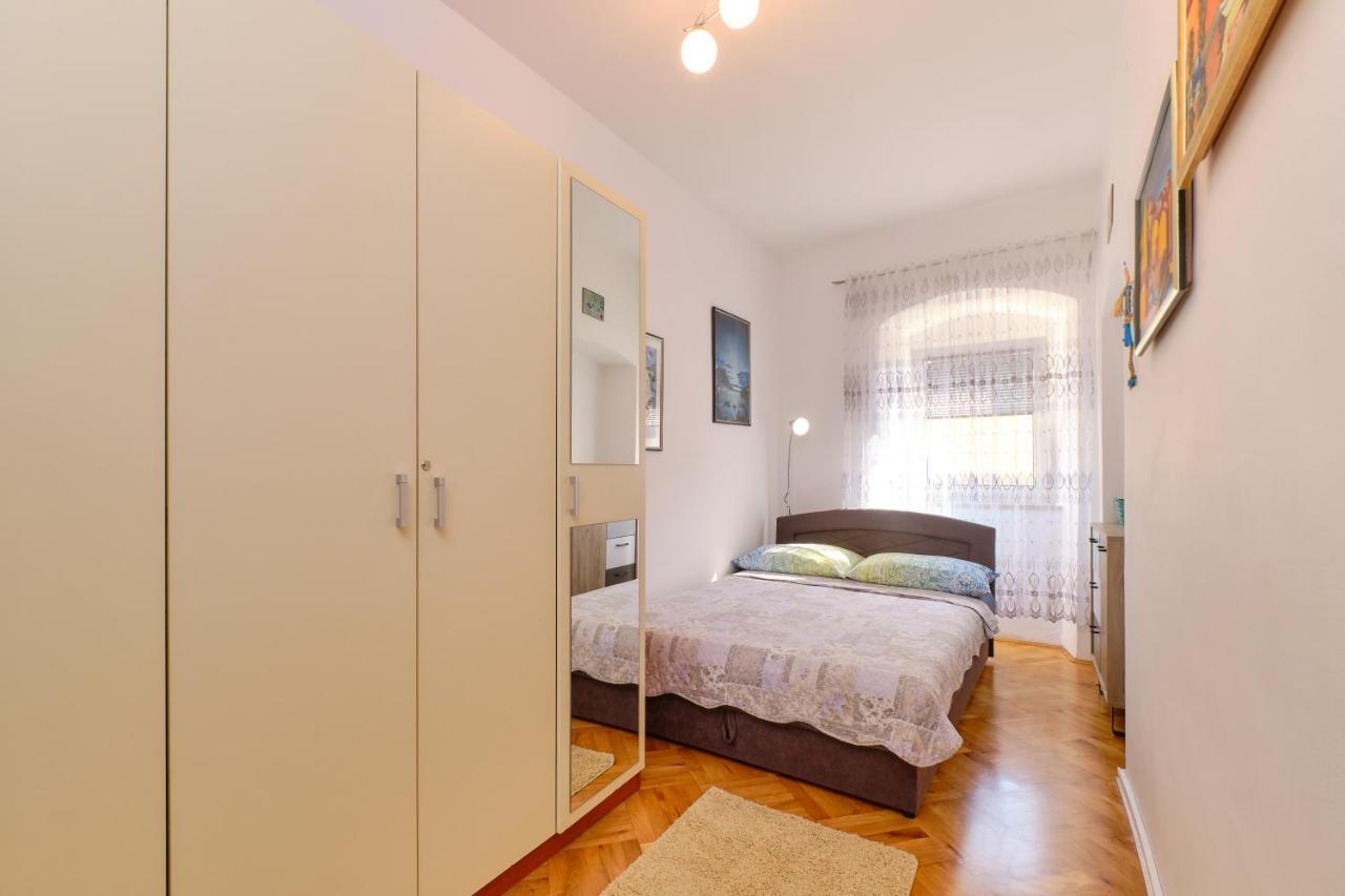 Apartamento Snjezana Mali Lošinj Exterior foto